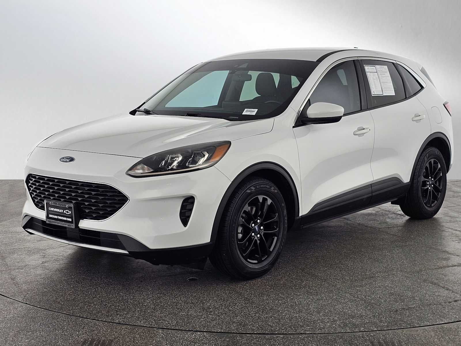 2020 Ford Escape SE