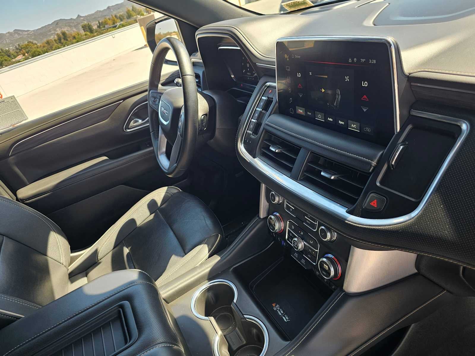 2024 GMC Yukon SLT