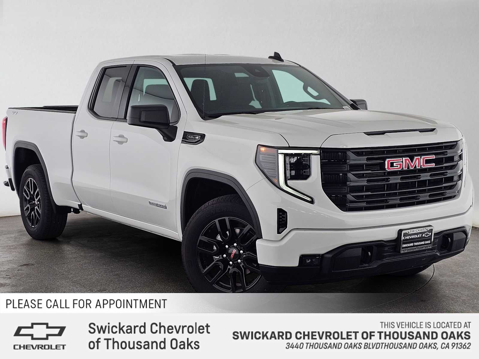 2025 GMC Sierra 1500 Elevation
