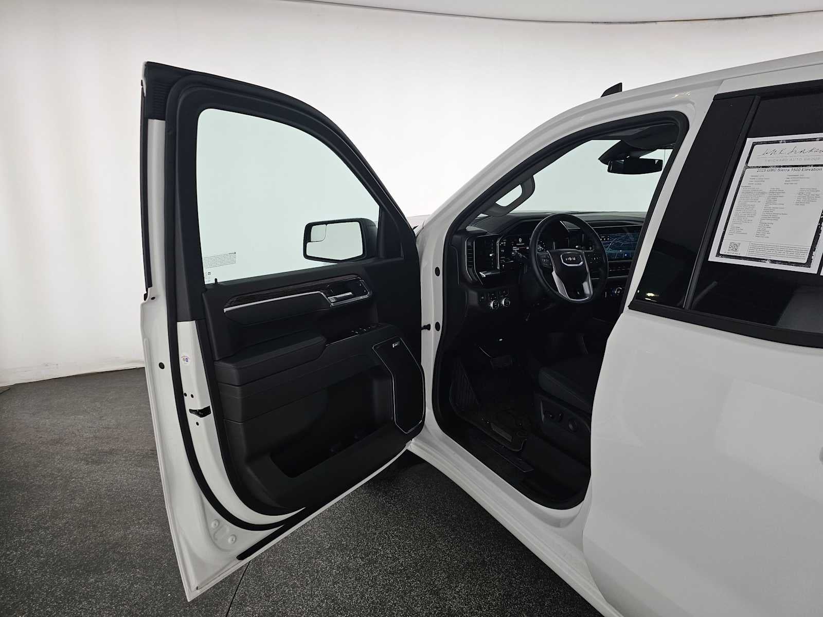 2025 GMC Sierra 1500 Elevation