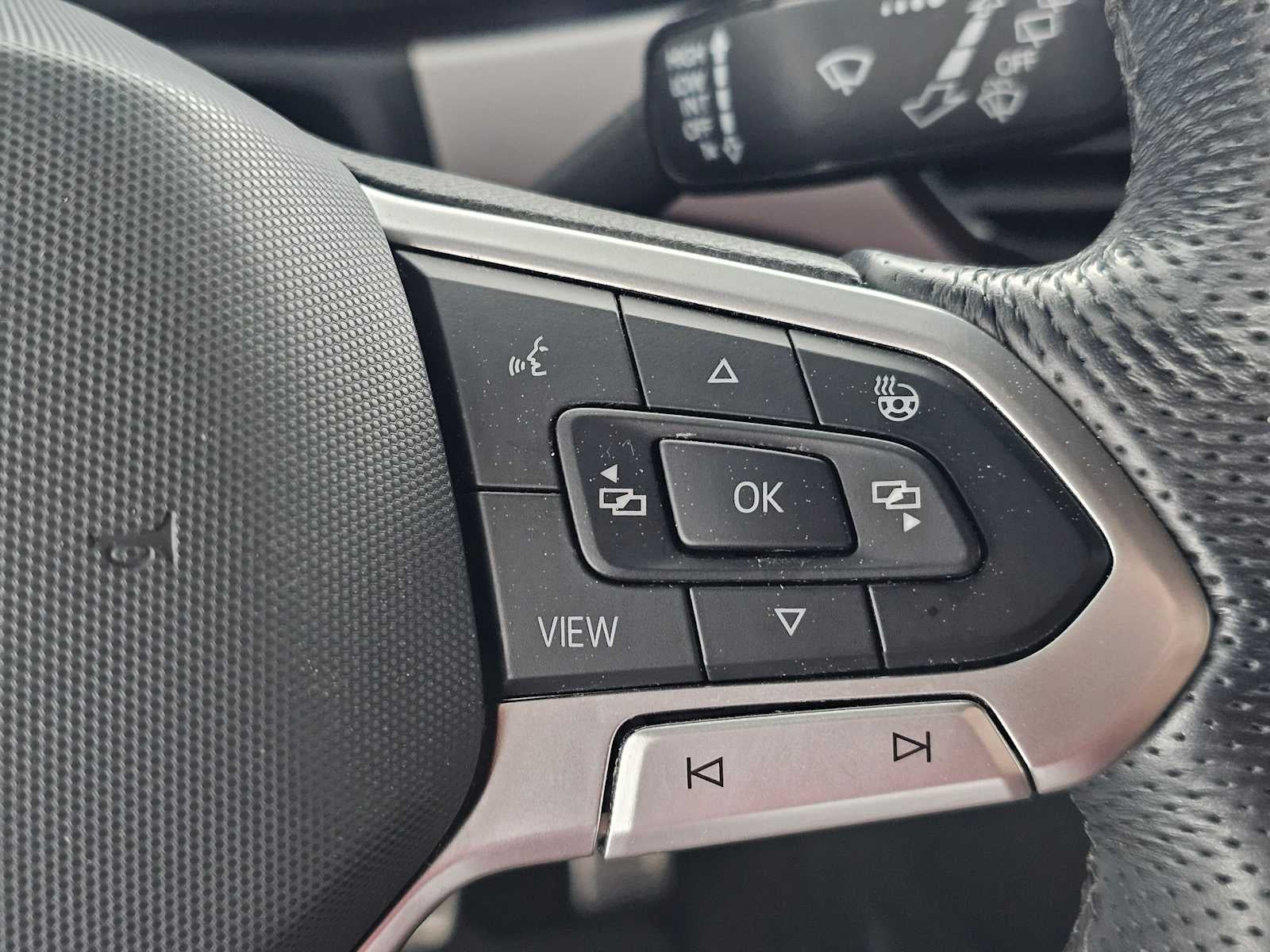 2020 Volkswagen Atlas Cross Sport 3.6L V6 SEL Premium R-Line