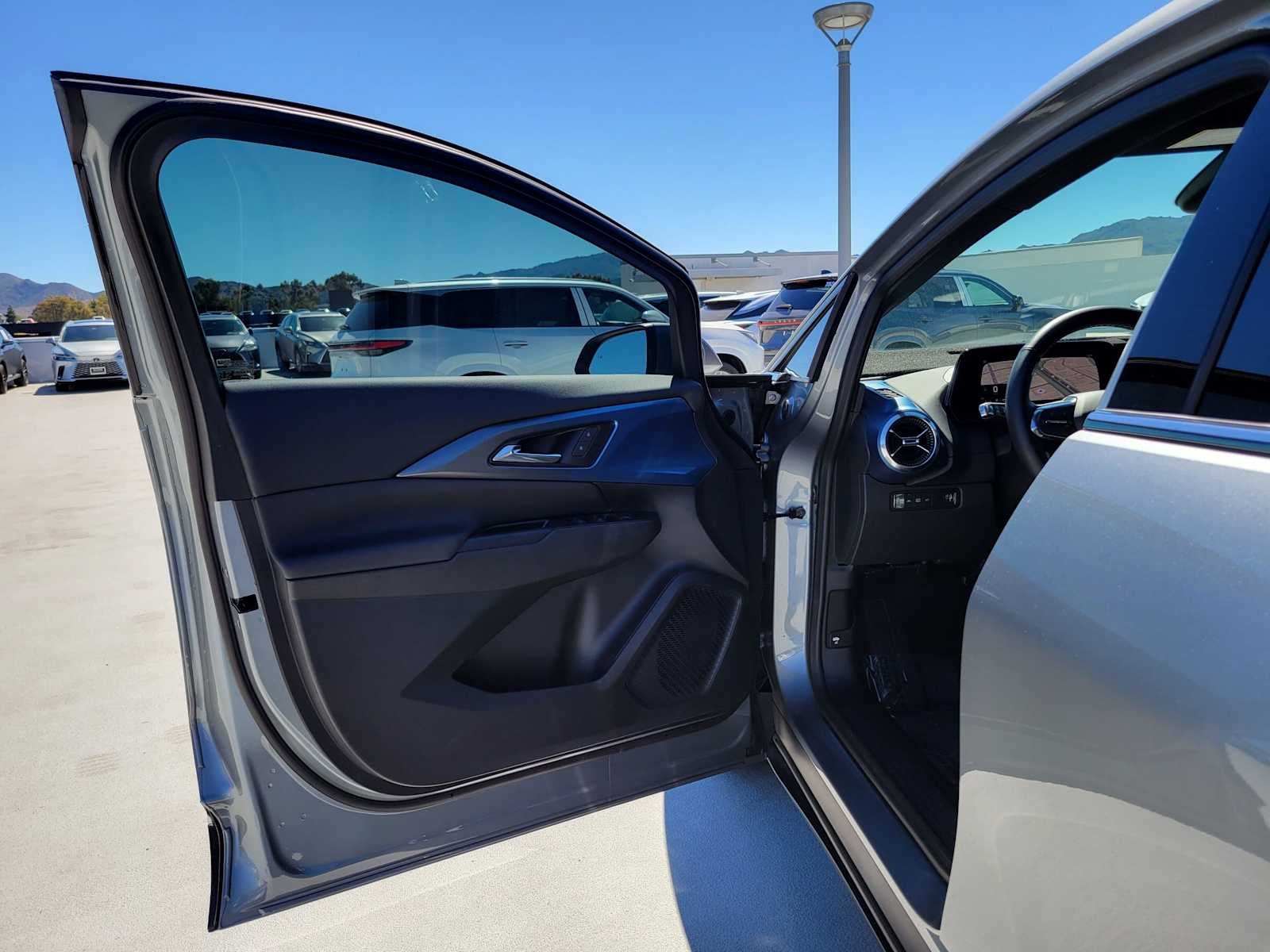 2024 Chevrolet Equinox EV 2LT