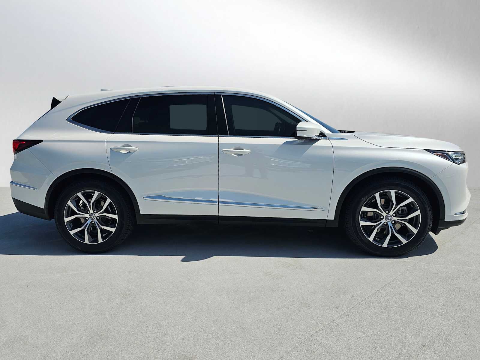 2023 Acura MDX w/Technology Package