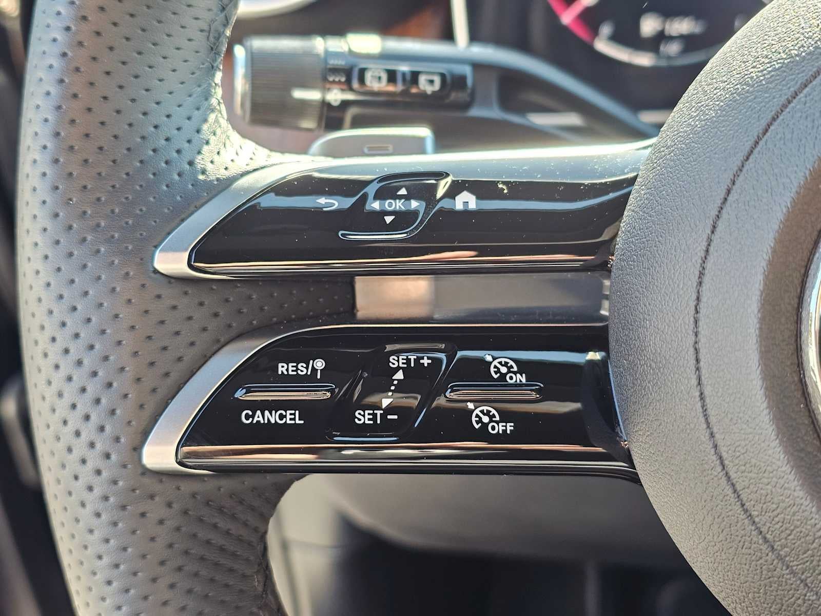 2025 Mercedes-Benz GLC GLC 300