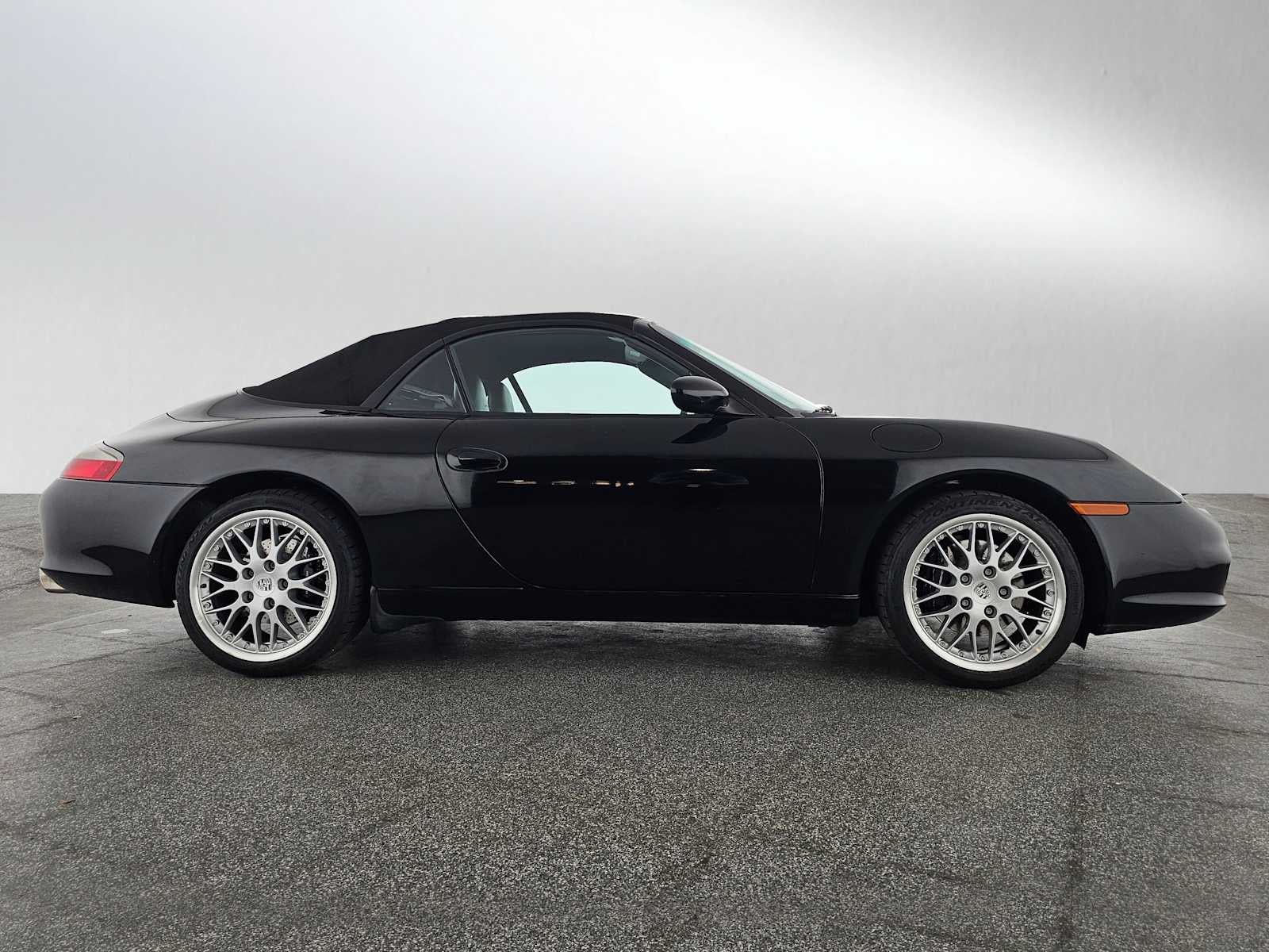 2002 Porsche 911 Carrera 2DR CABRIOLET