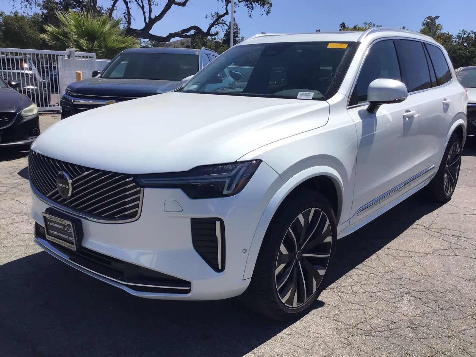 2025 Volvo XC90 Plus