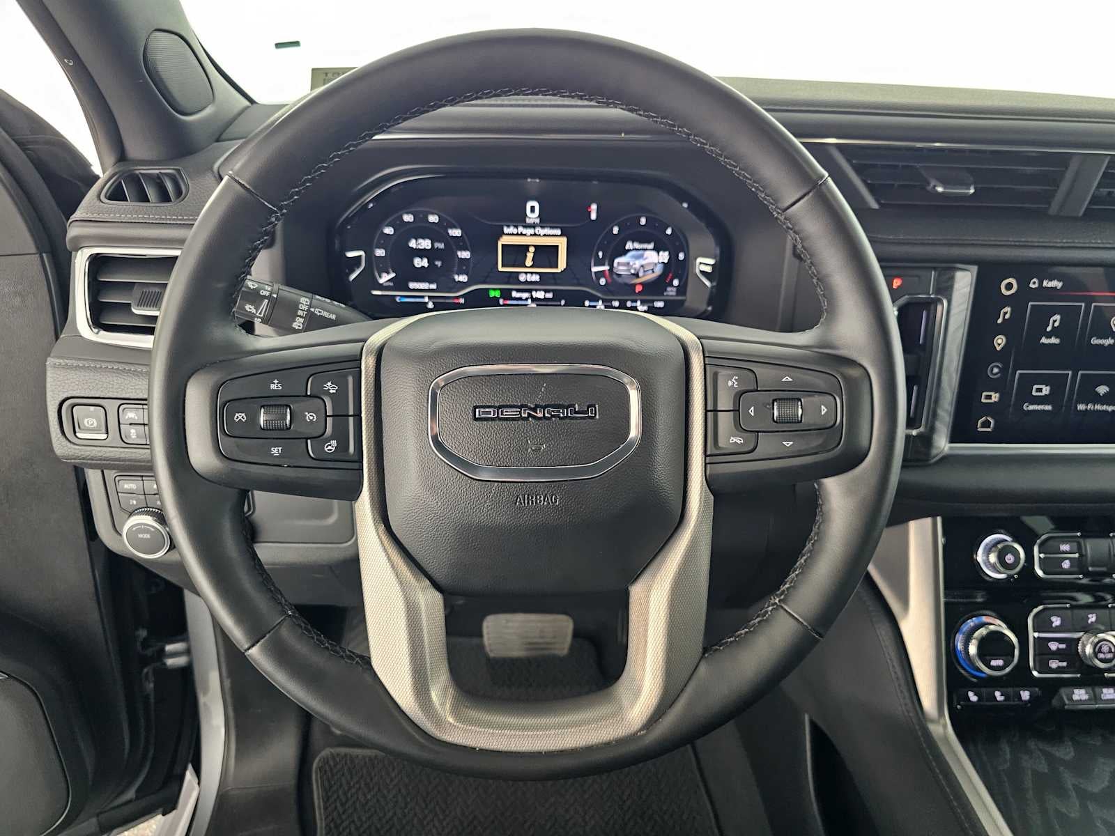 2023 GMC Yukon Denali