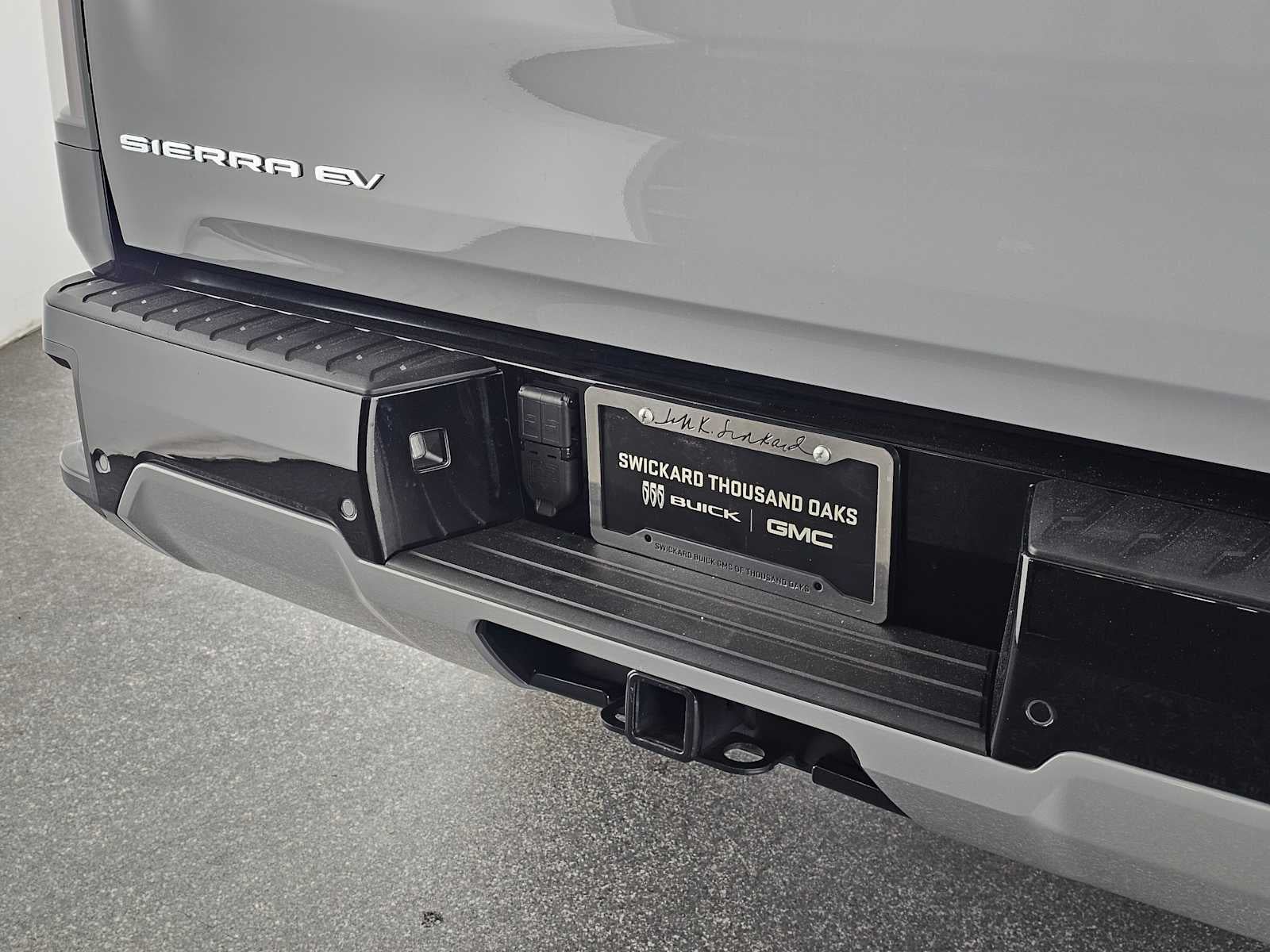 2024 GMC Sierra EV Denali Edition 1