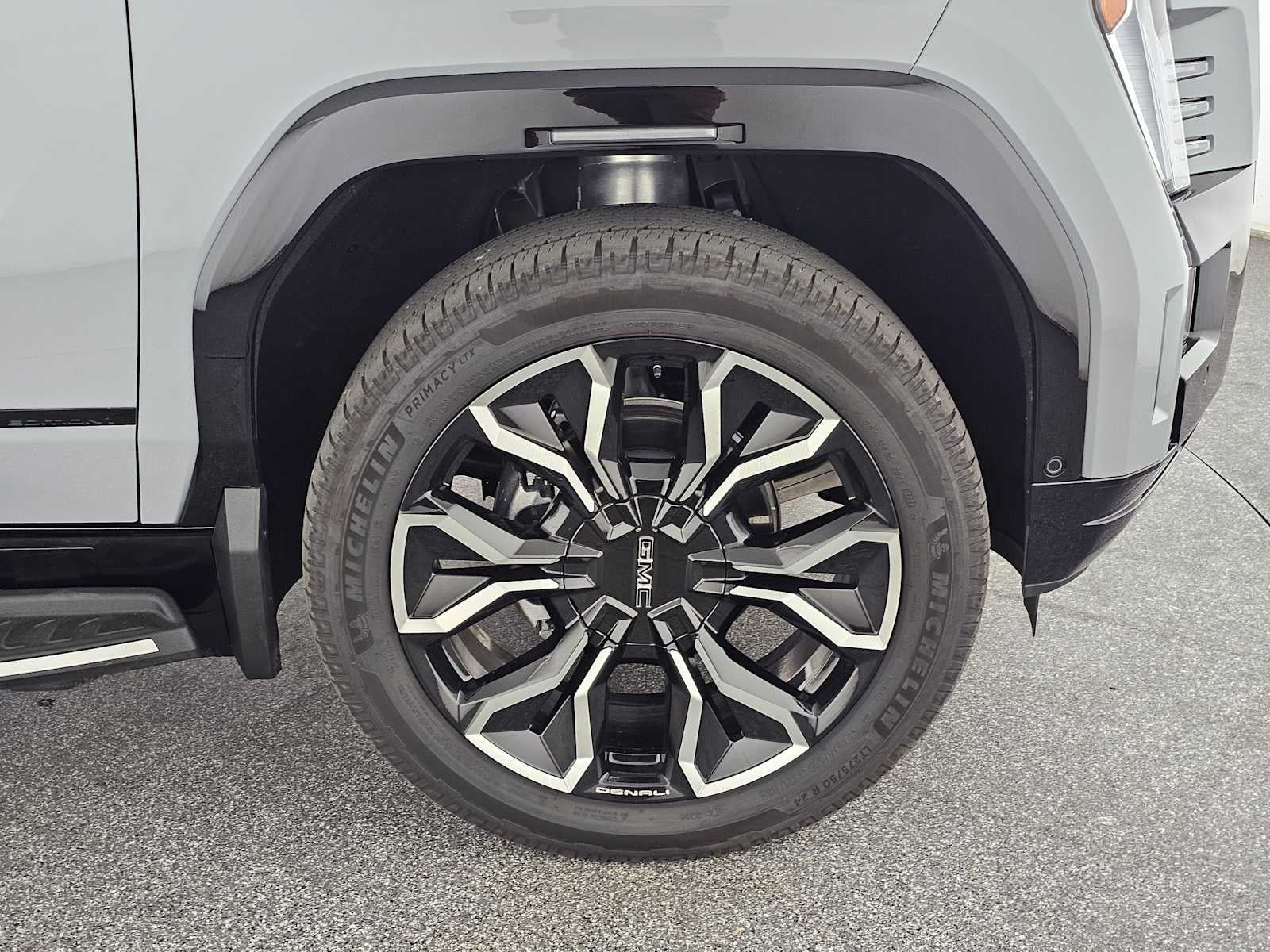 2024 GMC Sierra EV Denali Edition 1