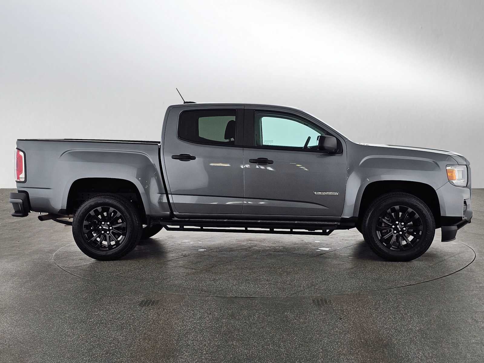 2022 GMC Canyon Elevation Standard