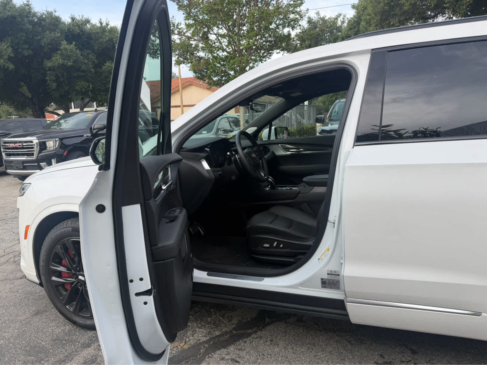 2025 Cadillac XT6 Sport