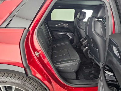 2025 Cadillac LYRIQ Luxury 3