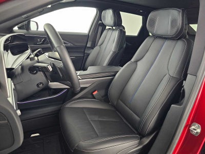 2025 Cadillac LYRIQ Luxury 3