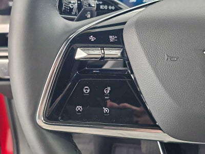 2025 Cadillac LYRIQ Luxury 3