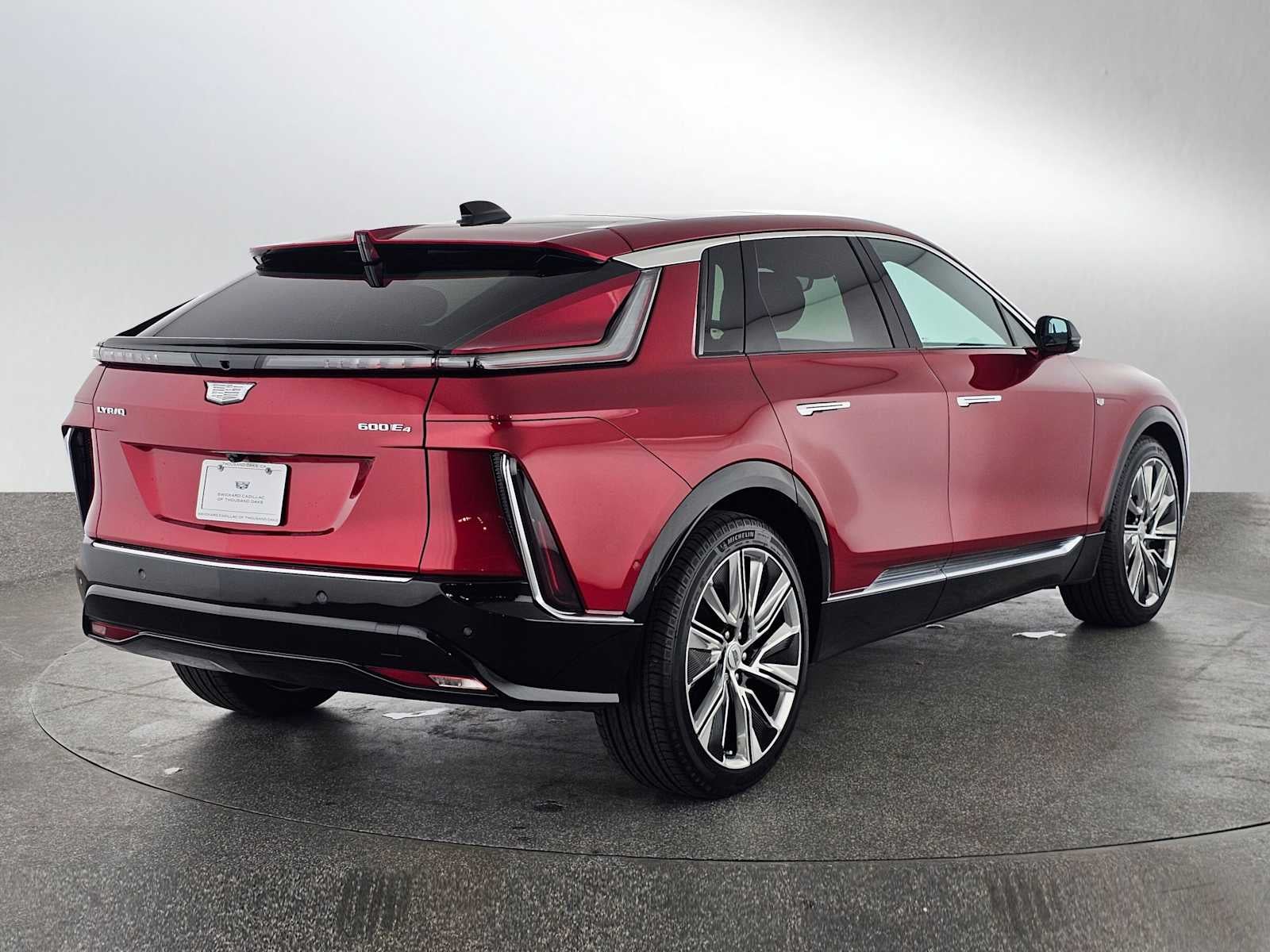 2025 Cadillac LYRIQ Luxury 3