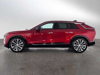 2025 Cadillac LYRIQ Luxury 3