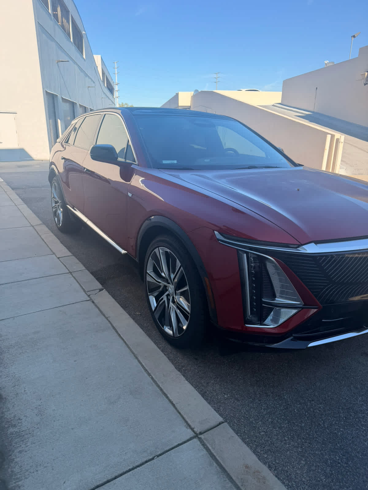 2025 Cadillac LYRIQ Luxury 3