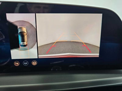 2025 Cadillac LYRIQ Luxury 3