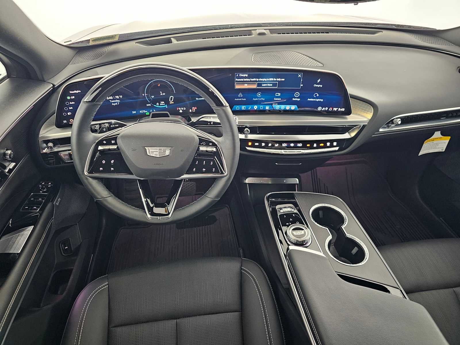 2025 Cadillac LYRIQ Luxury 3