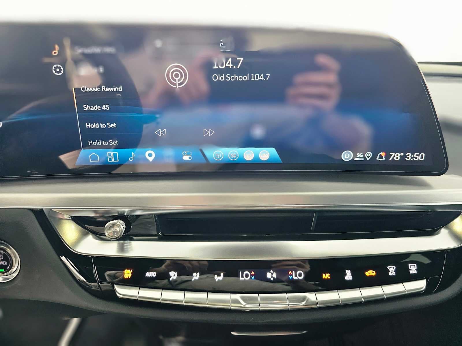 2025 Cadillac LYRIQ Luxury 3