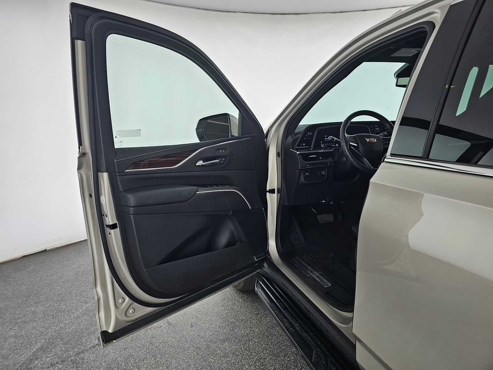 2024 Cadillac Escalade Luxury