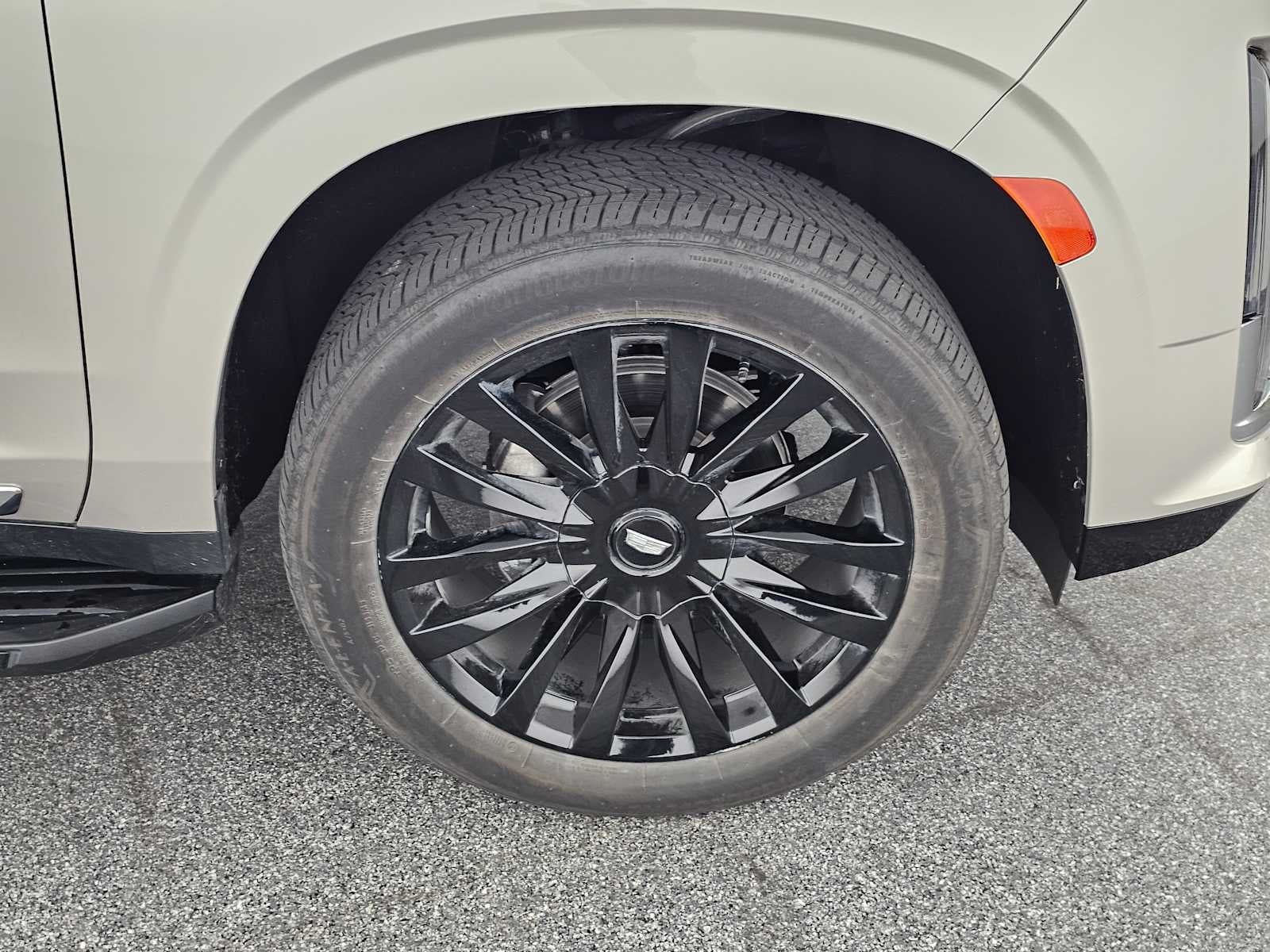 2024 Cadillac Escalade Luxury