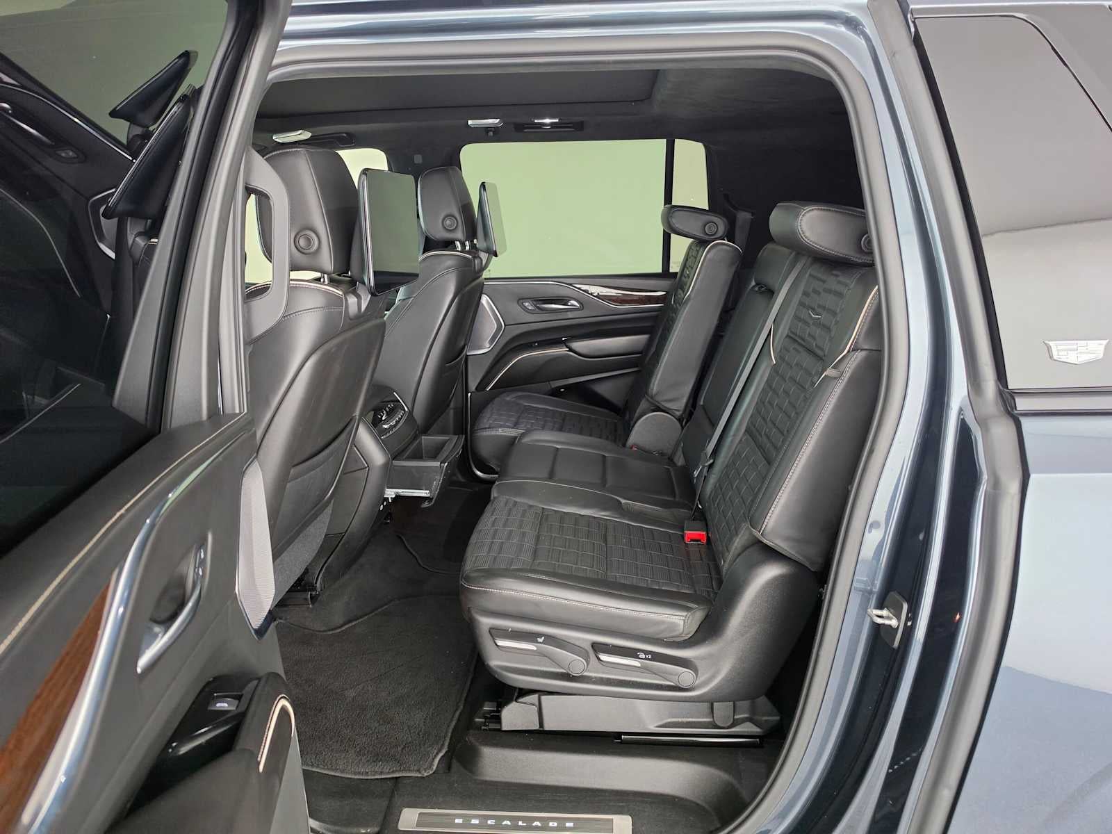 2021 Cadillac Escalade ESV Sport Platinum