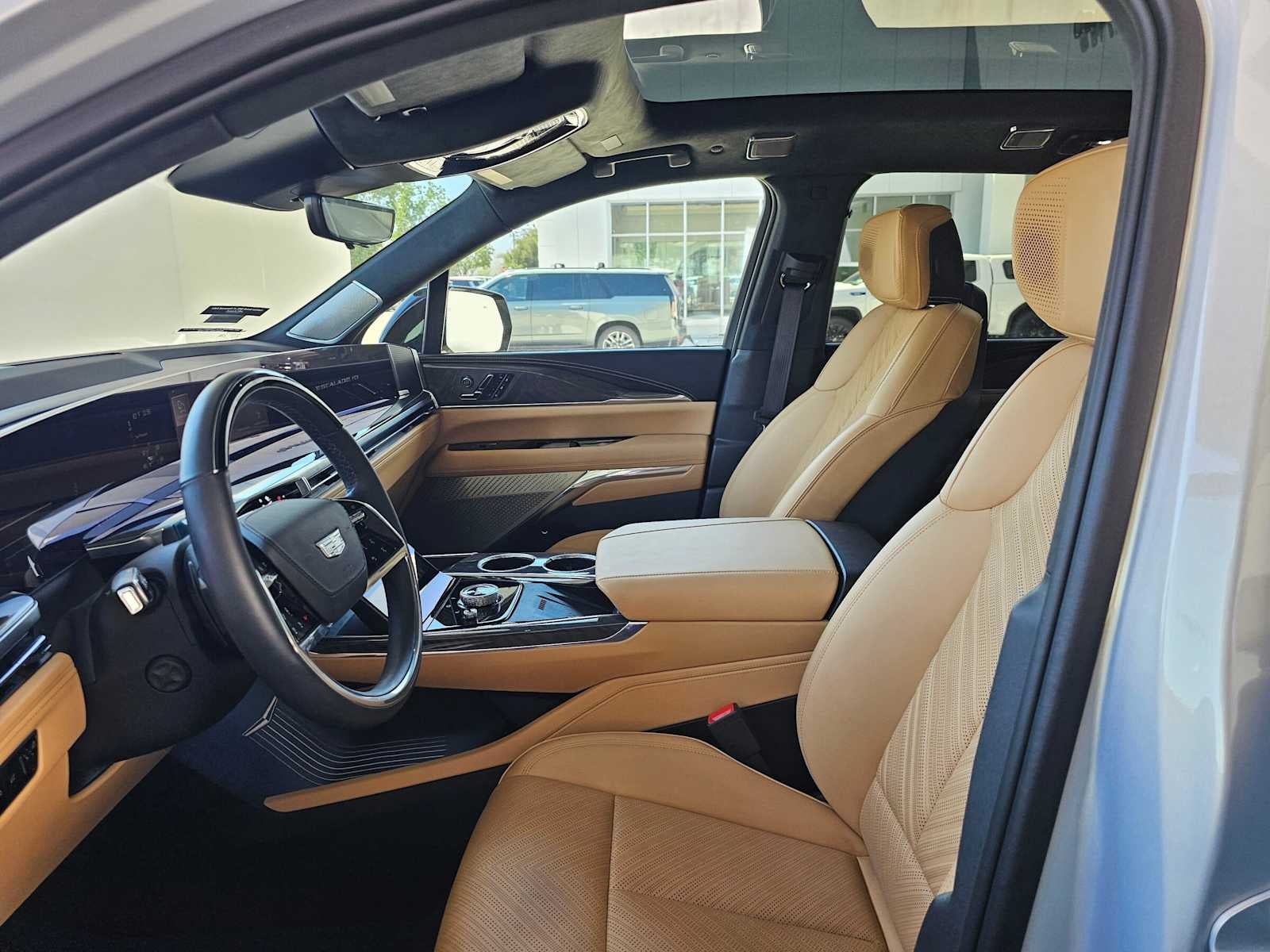 2025 Cadillac ESCALADE IQ Luxury 2