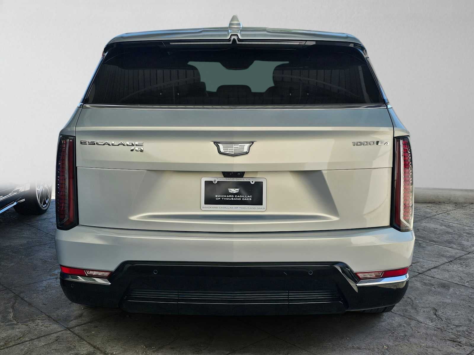 2025 Cadillac ESCALADE IQ Luxury 2
