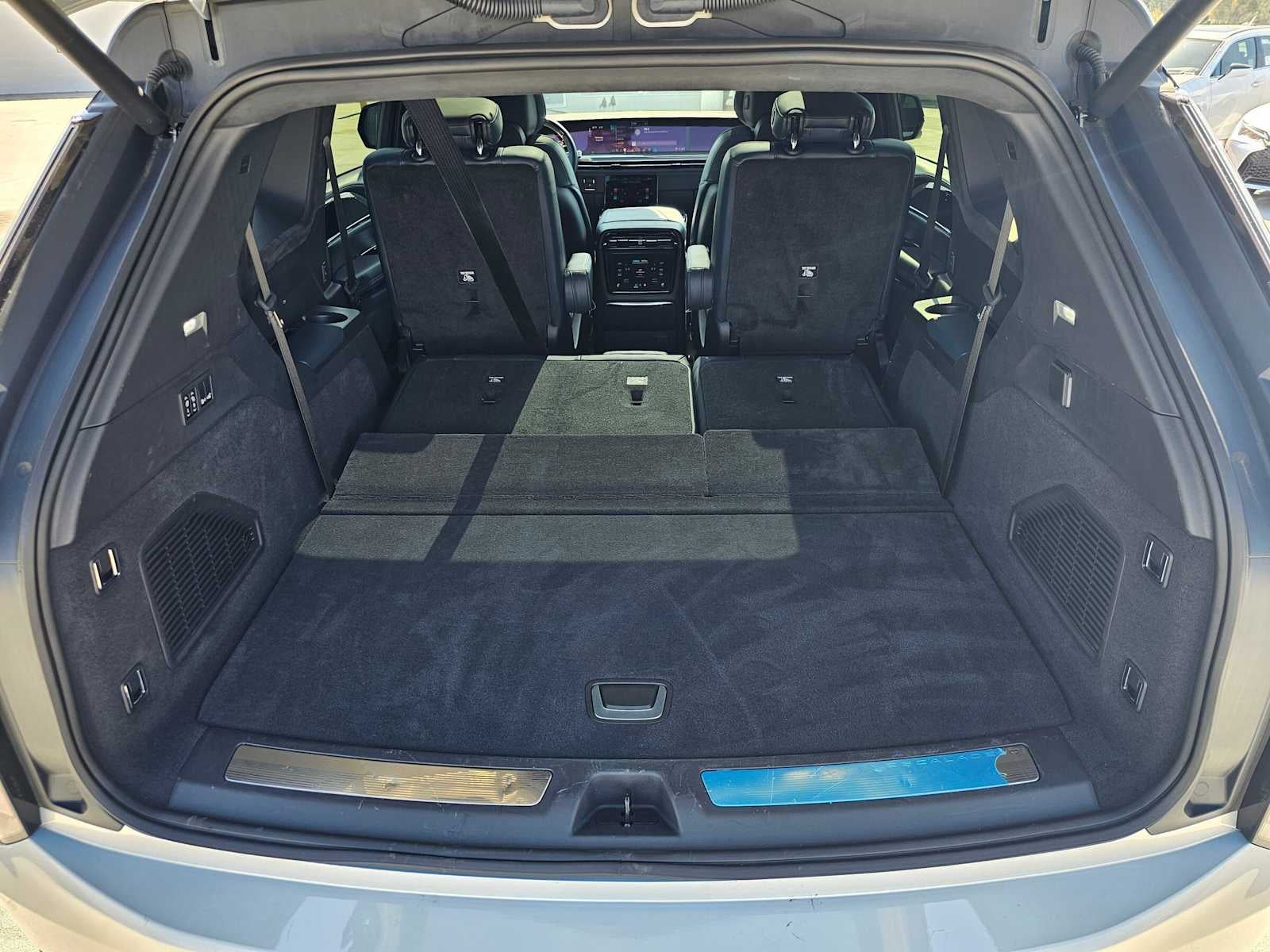 2025 Cadillac ESCALADE IQ Sport 2