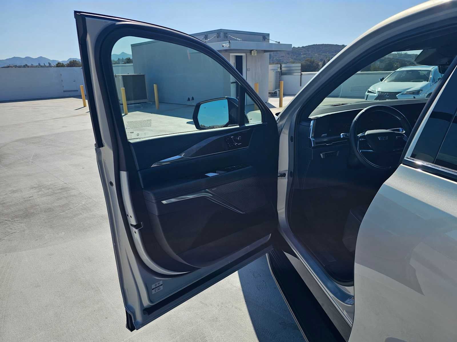 2025 Cadillac ESCALADE IQ Sport 2