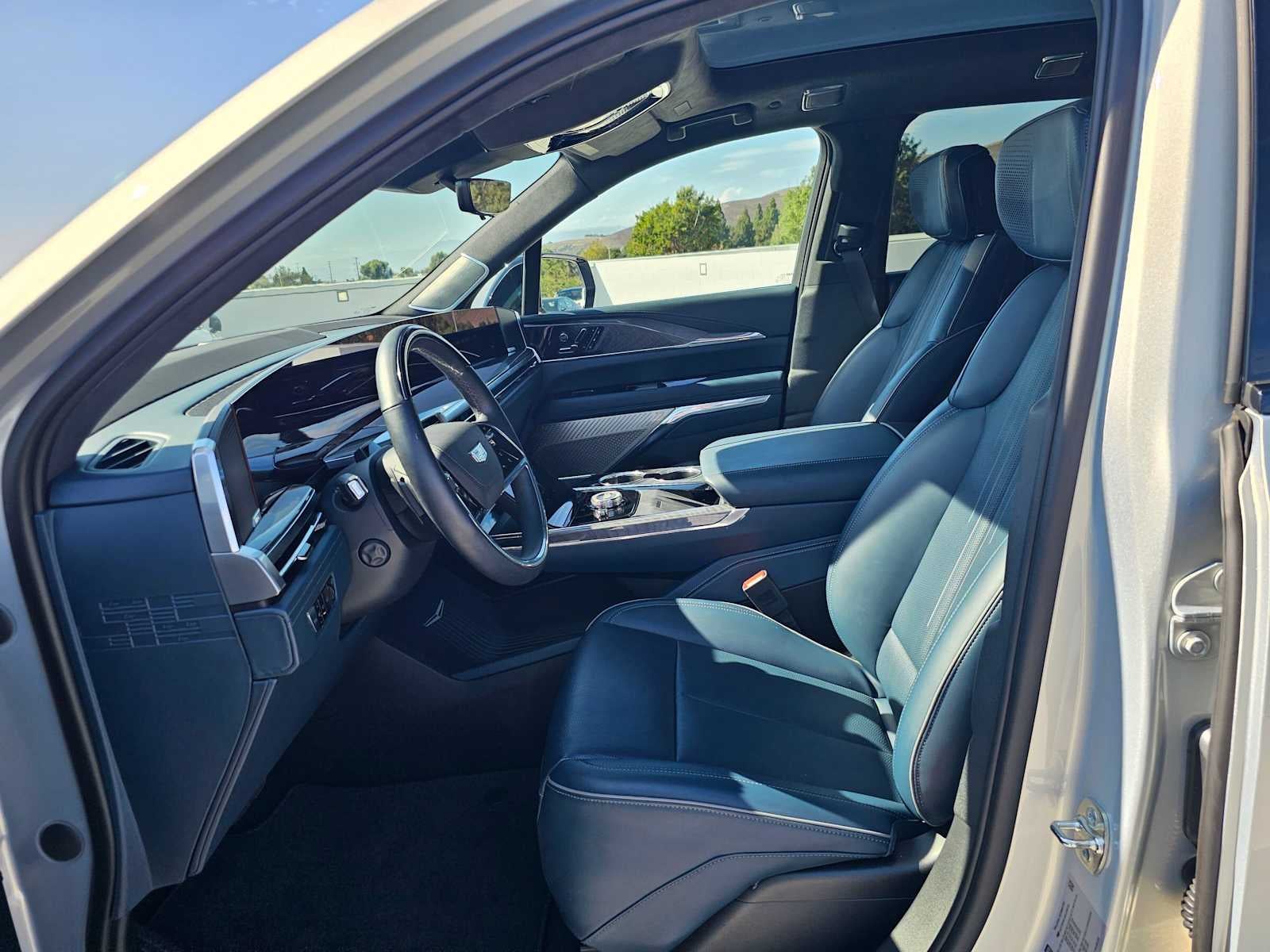 2025 Cadillac ESCALADE IQ Sport 2