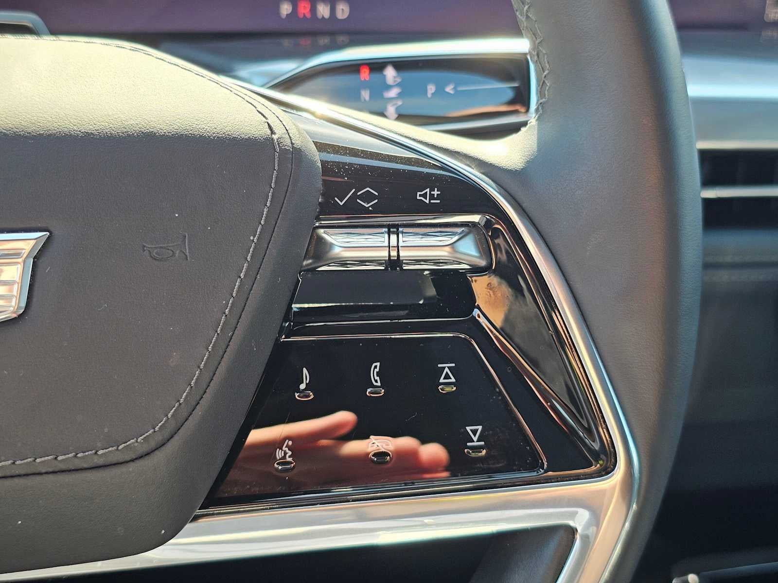 2025 Cadillac ESCALADE IQ Sport 2