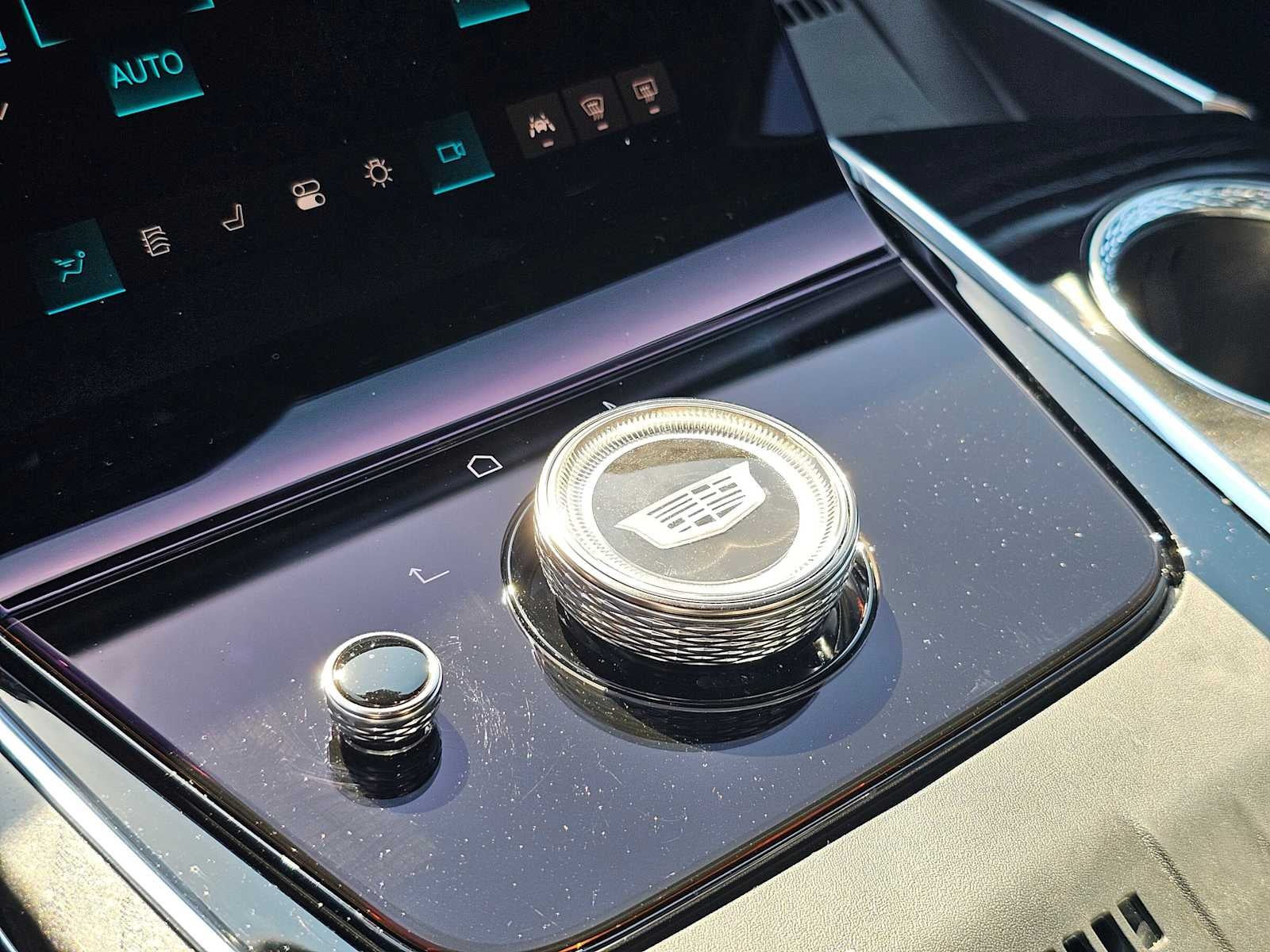 2025 Cadillac ESCALADE IQ Sport 2