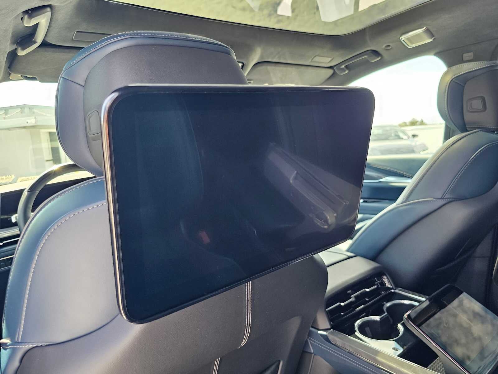2025 Cadillac ESCALADE IQ Sport 2
