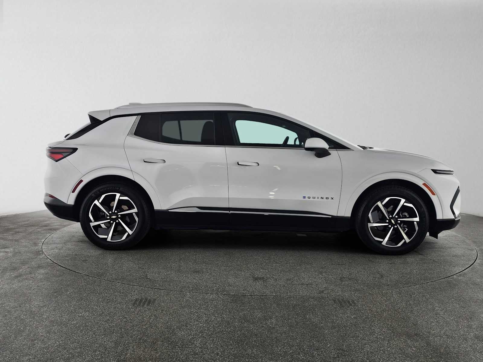 2024 Chevrolet Equinox EV 2LT