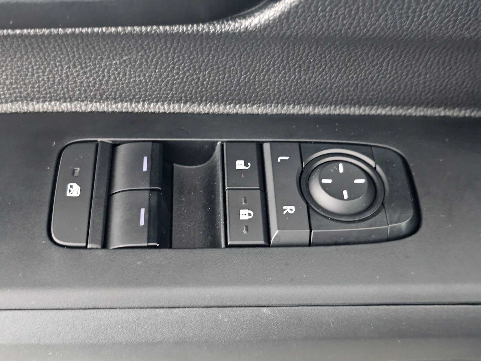 2025 Toyota Tacoma 2WD SR5