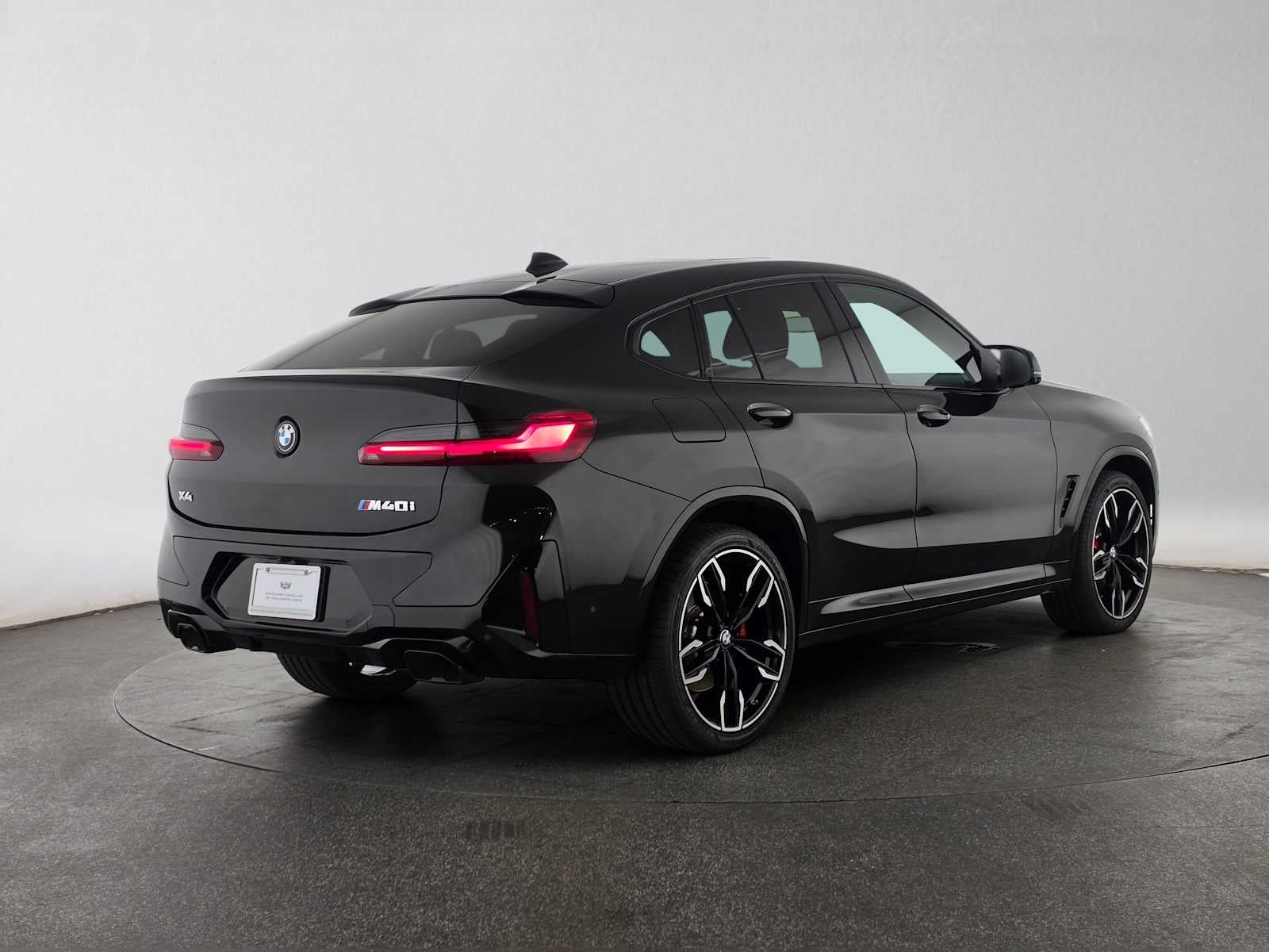 2024 BMW X4 M40i