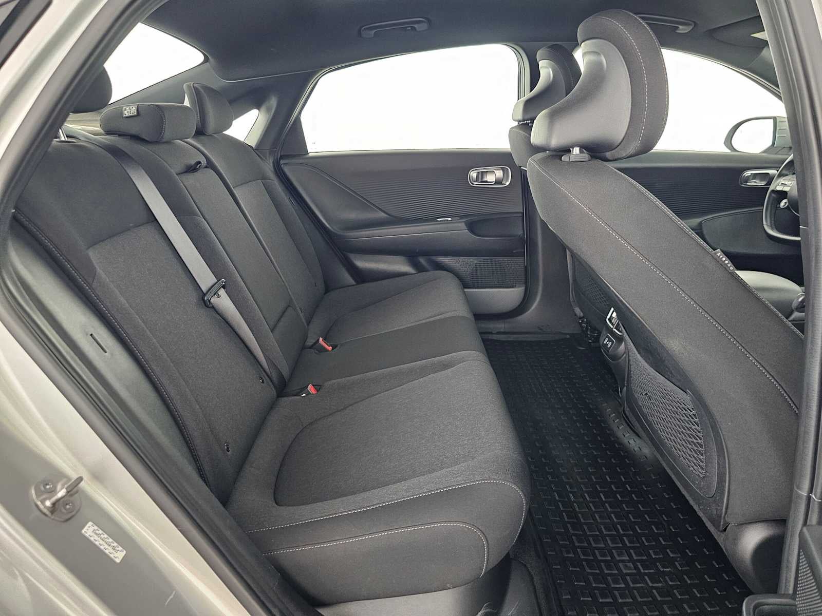 2024 Hyundai IONIQ 6 SE