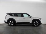 2024 Kia EV9 Light Long Range