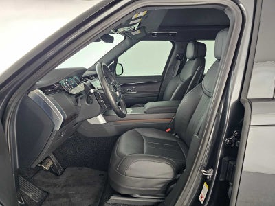 2025 Land Rover Range Rover SE