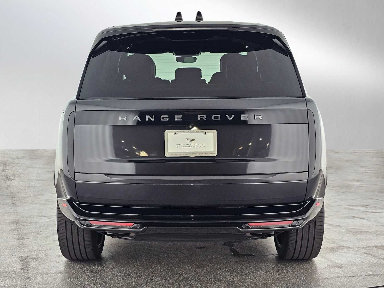 2025 Land Rover Range Rover SE