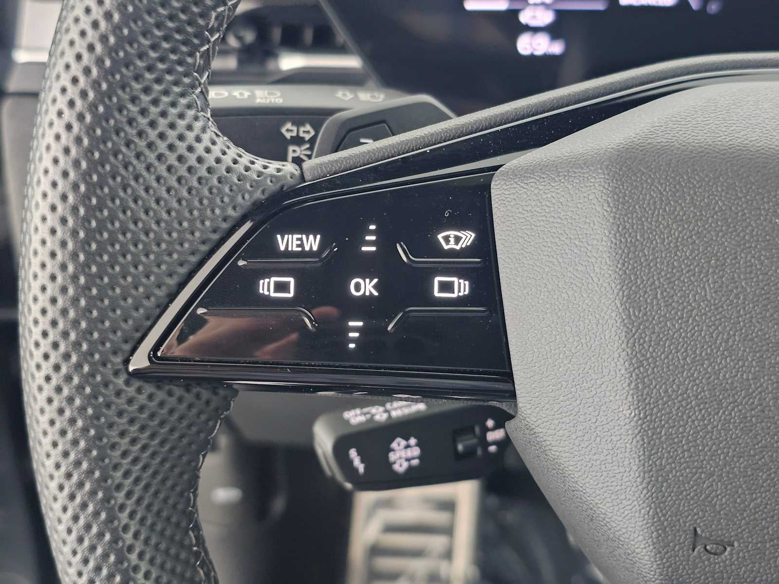 2025 Audi SQ6 e-tron Prestige