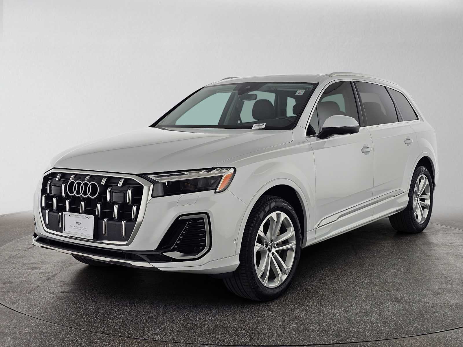 2025 Audi Q7 Premium Plus