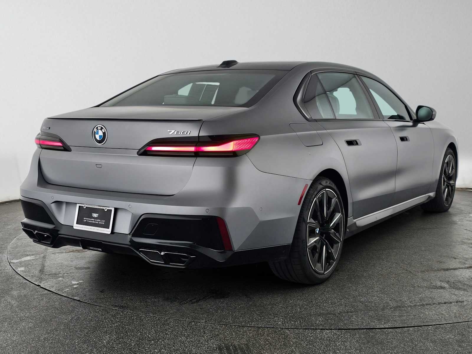 2023 BMW 7 Series 760i xDrive