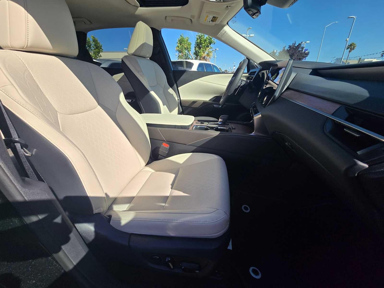 2025 Lexus RX Premium Plus