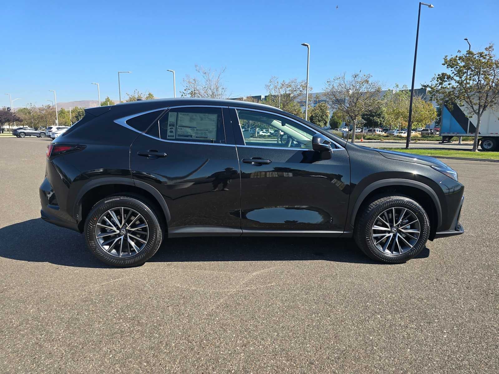 2026 Lexus NX 350 PREMIUM