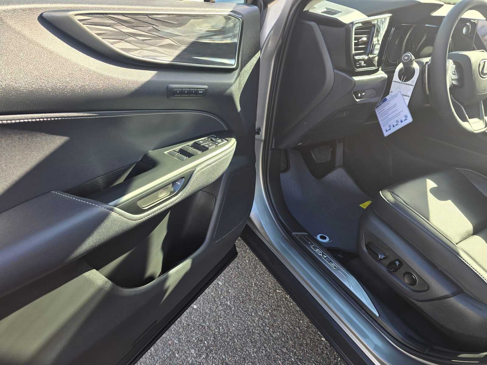 2026 Lexus NX 350 PREMIUM