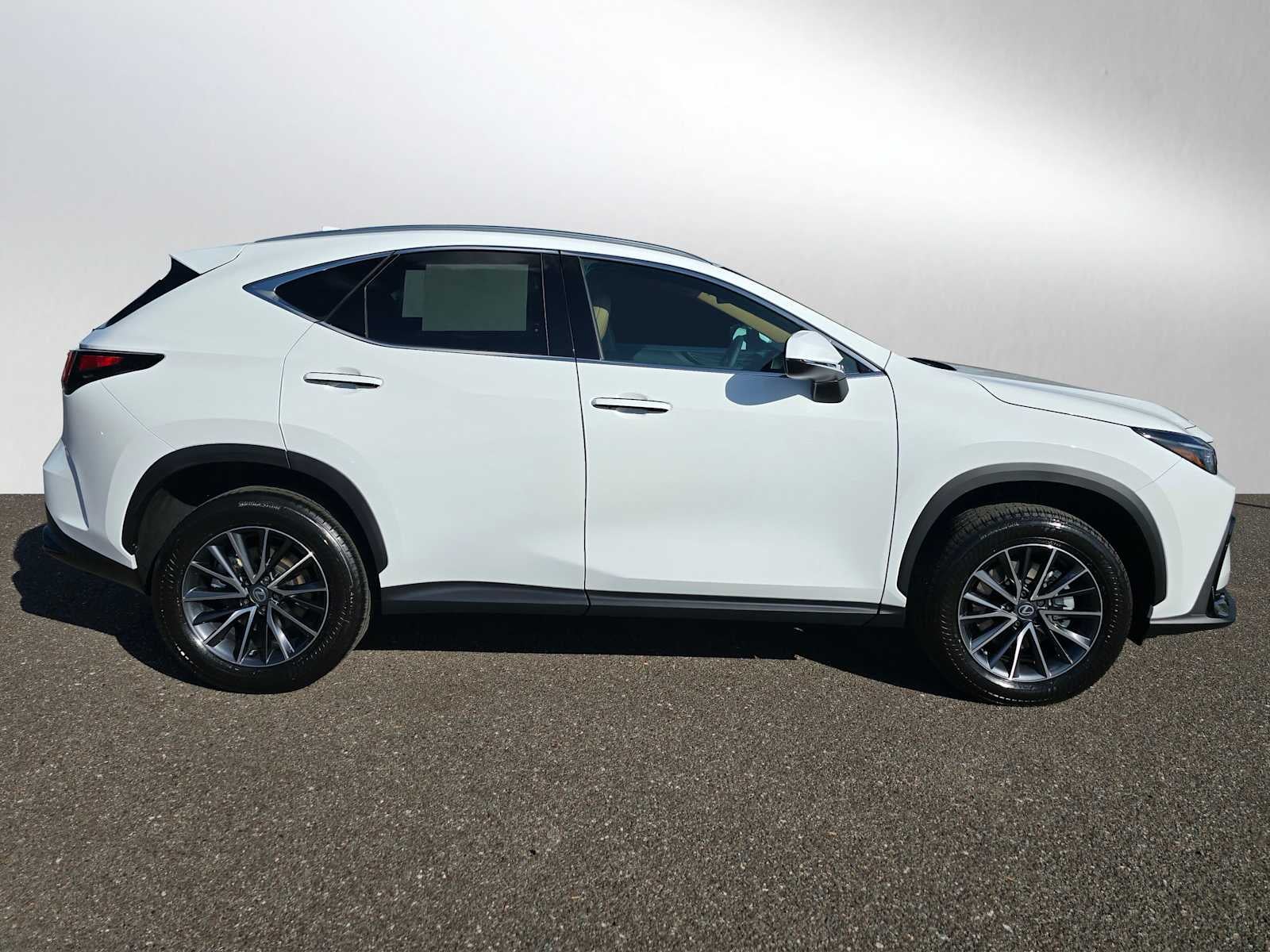 2026 Lexus NX 350 PREMIUM