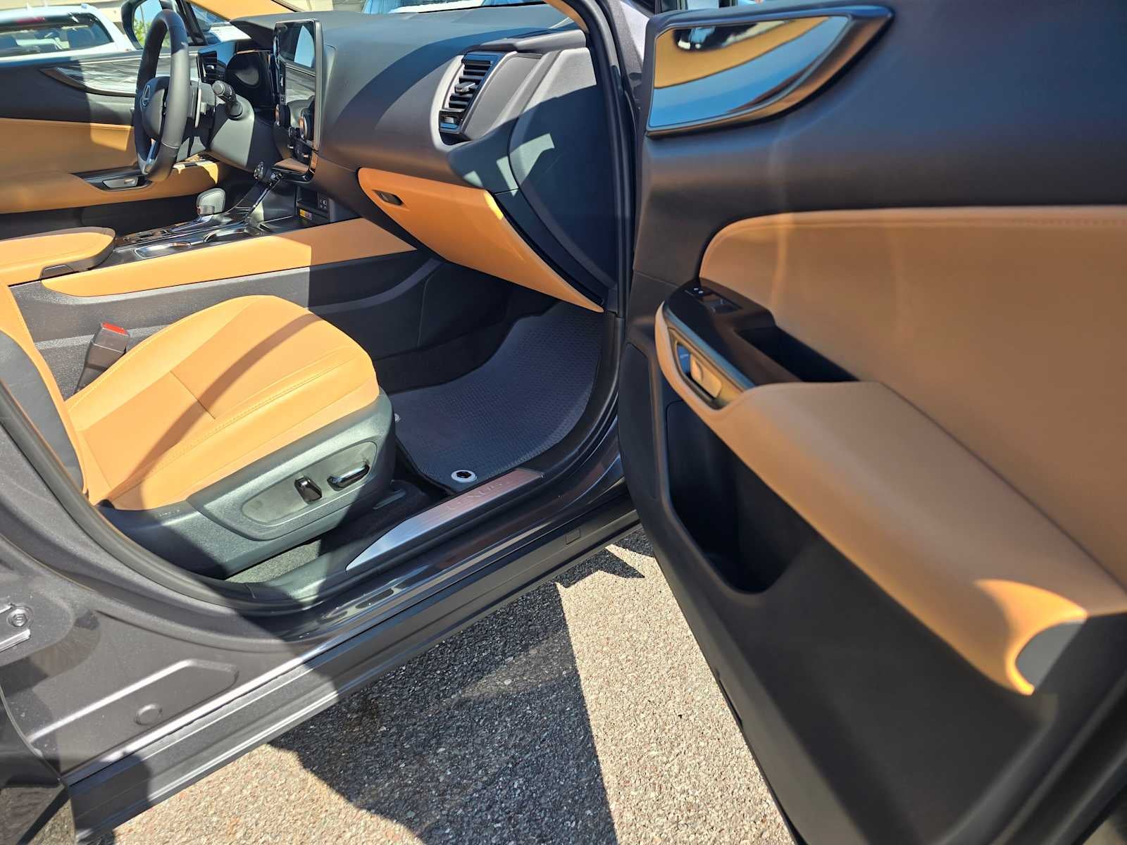 2026 Lexus NX 350h Premium